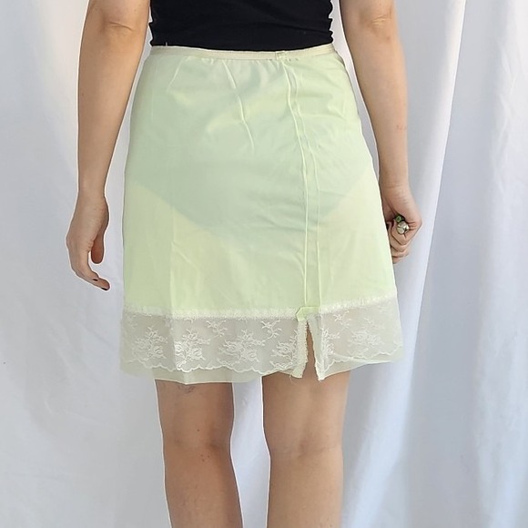 60s/70s Lime Green Half Slip - Picture 3 of 4